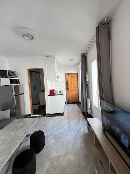 Paris 2024 Olympics 3-4 Persons Apartment